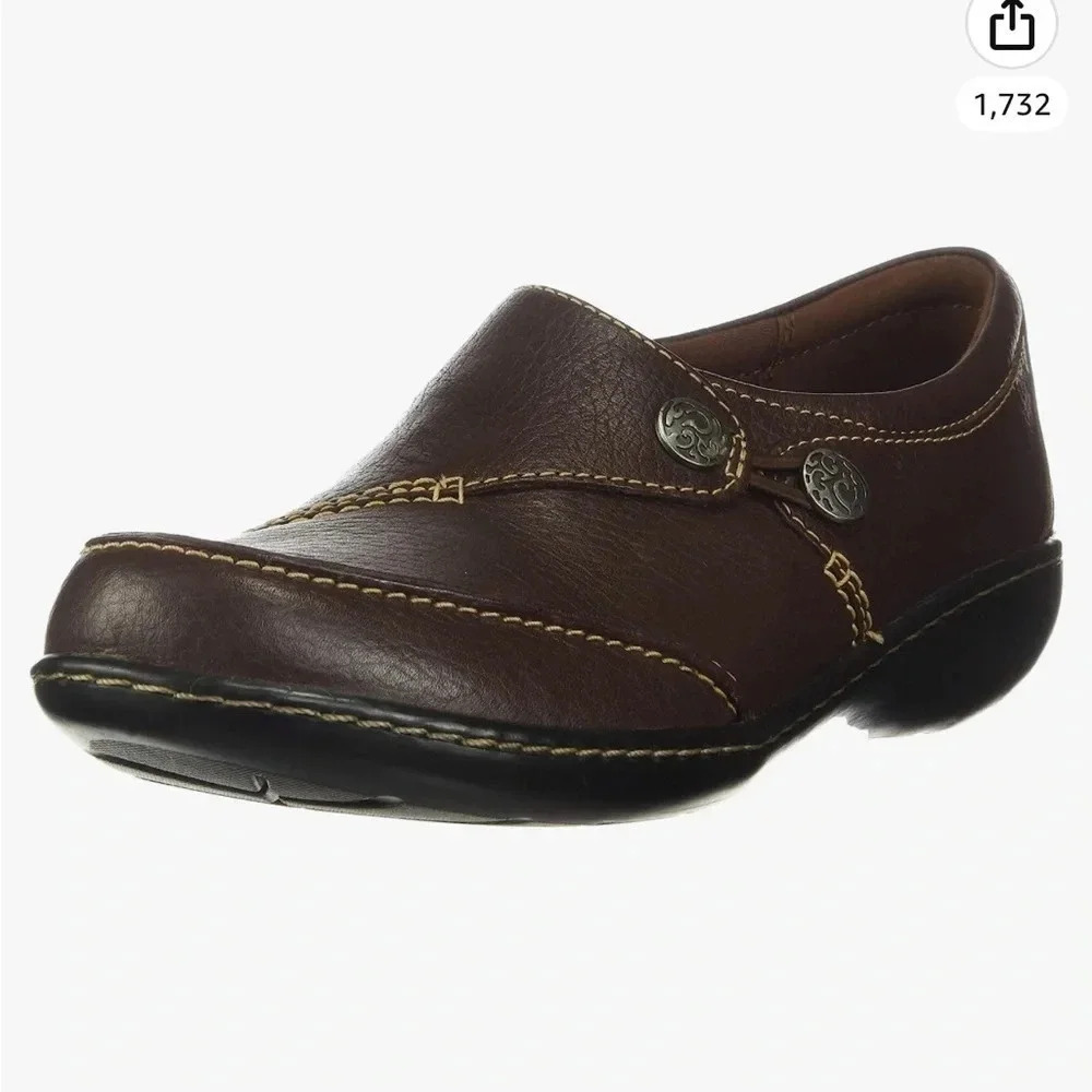 ๐ Clarks Women's Wide Loafer - Picture 1 of 6